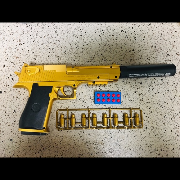 Toy 🎯🔫Gold Desert Eagle 50cal style Shell Ejection (Soft Bullet) Toy Gun - Picture 6 of 15